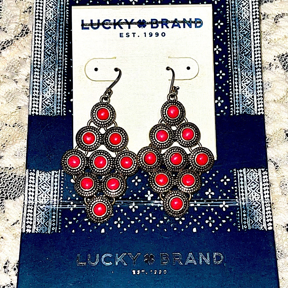 LUCKY BRAND NWT Genuine Semi Precious Coral Gold Tone Chandelier Earrings